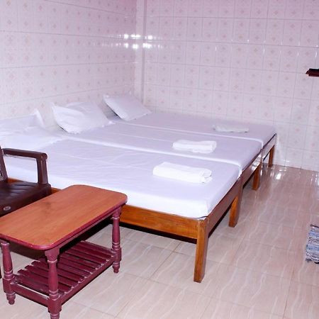 Merit Guest House Chennai Rom bilde
