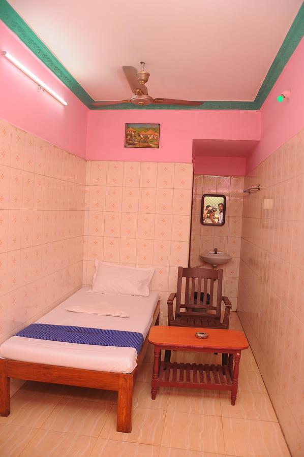 Merit Guest House Chennai Eksteriør bilde